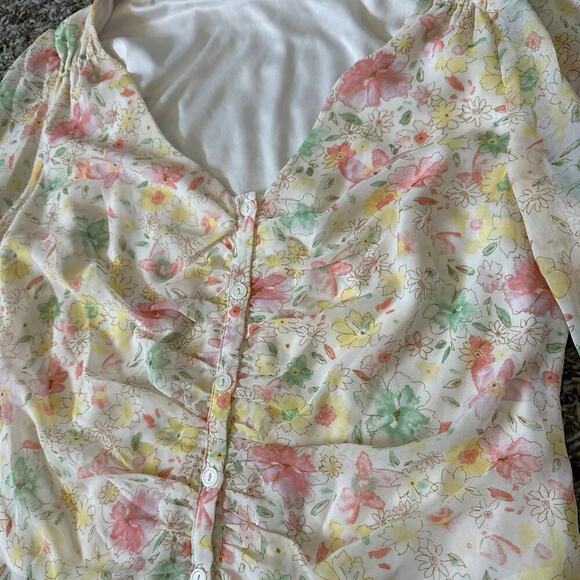 Lush by Lulu’s Floral Long Sleeve Crop Blouse Size Medium - Picture 3 of 6